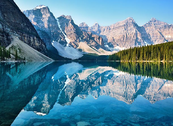 Monet® Travel Artists