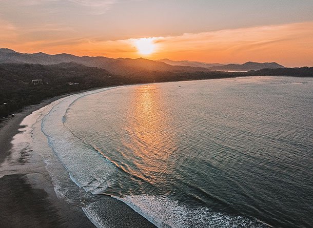 Monet® Travel Artists