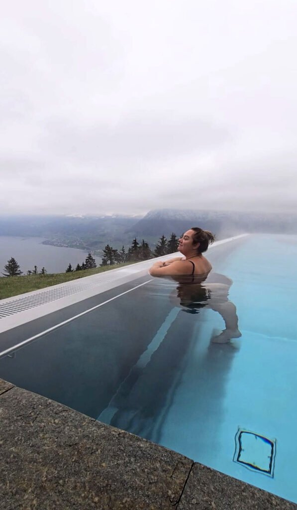 Um roteiro esperto que começa na Suíça e termina na Itália