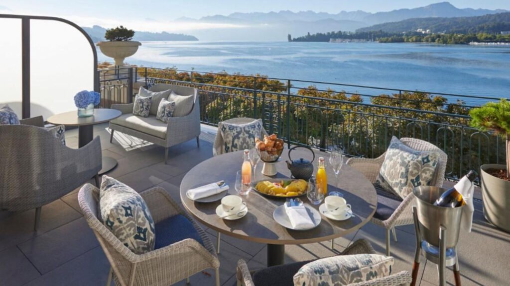 Um roteiro esperto que começa na Suíça e termina na Itália